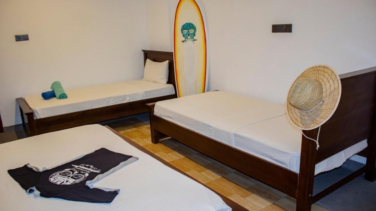 Surf & Party Weligama旅舍 外观 照片