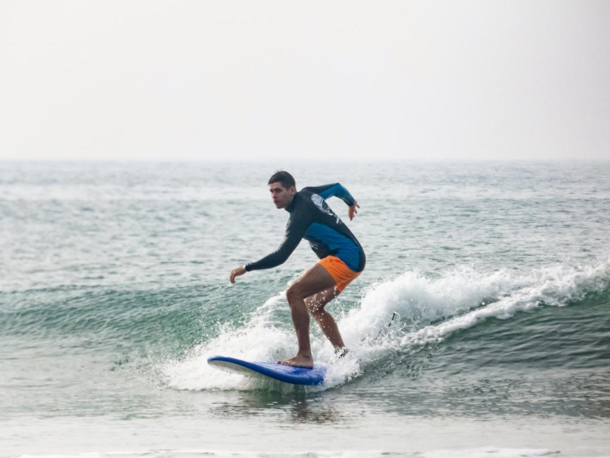 Surf & Party Weligama旅舍 外观 照片